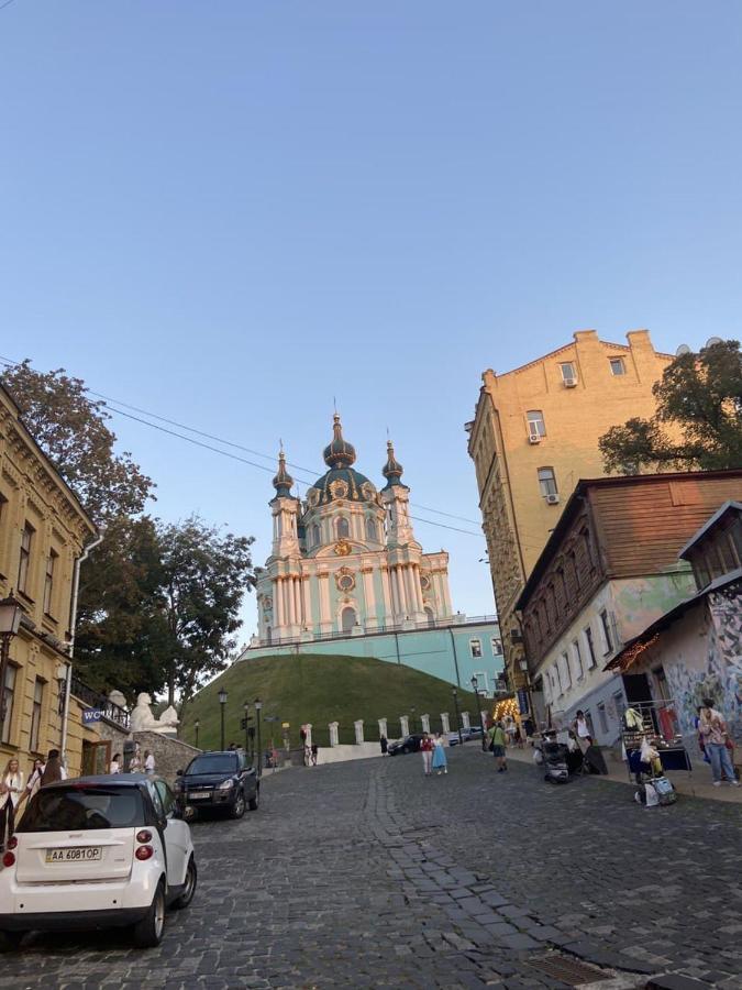 Romantic Apartment On Andriivskyi Kiev Buitenkant foto