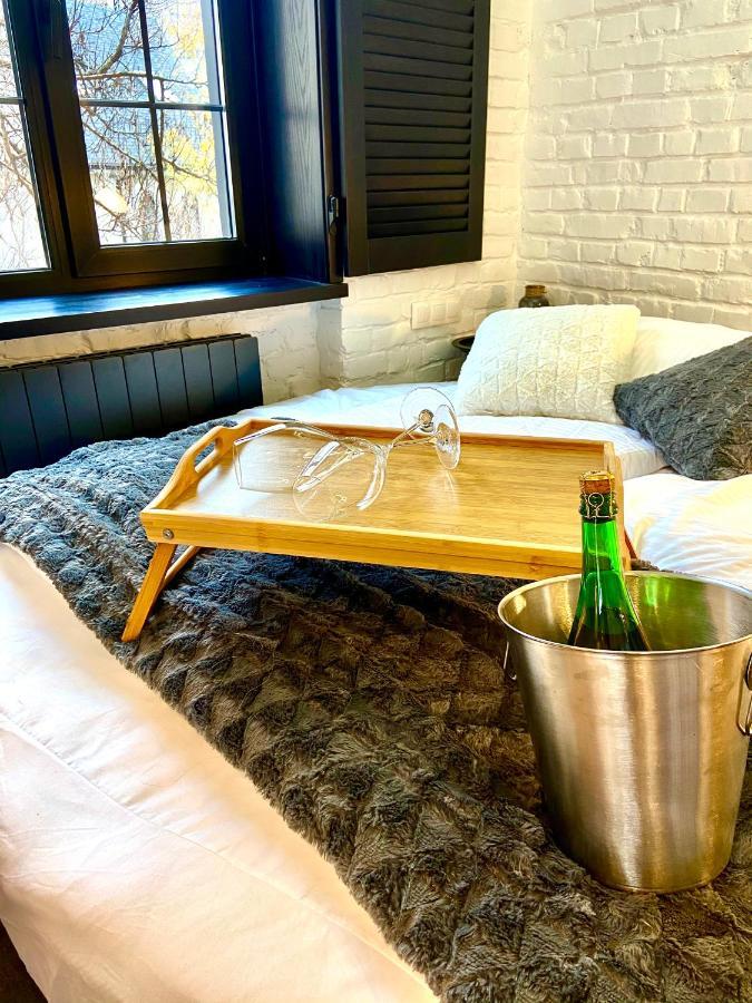Romantic Apartment On Andriivskyi Kiev Buitenkant foto