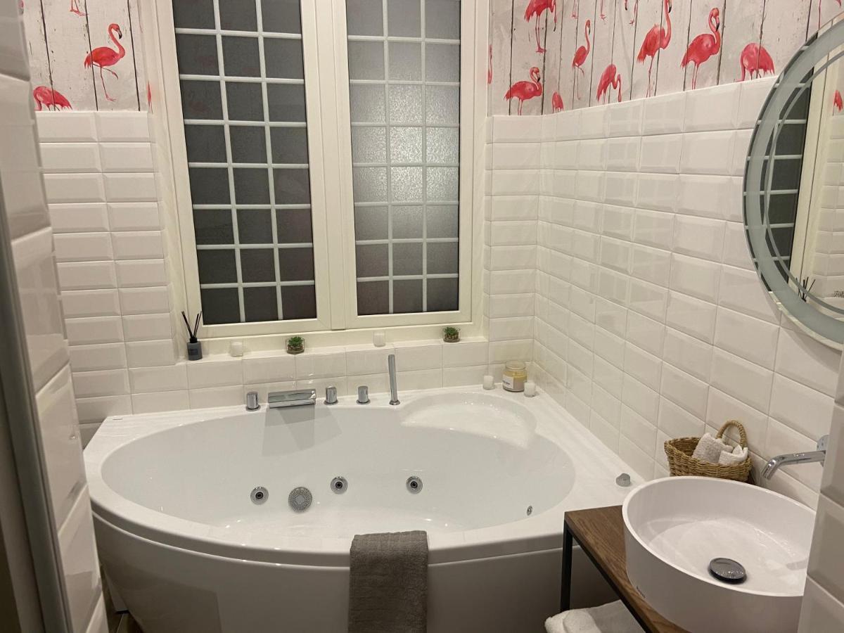 Romantic Apartment On Andriivskyi Kiev Buitenkant foto